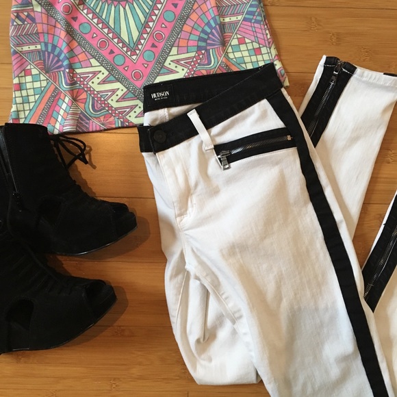 Hudson Jeans Denim - 🎉HP🎉Hudson Chelsea Colorblock Super Skinny Jeans
